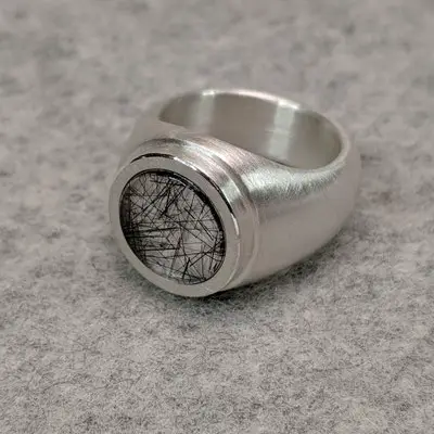 Silberring mit Turmalinquarzplatte